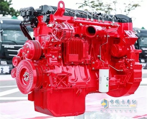 歐曼自卸車配裝了康明斯發(fā)動機(jī)
