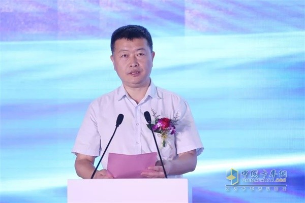 福田汽車(chē)集團(tuán)副總裁、歐馬可事業(yè)部總裁顧德華先生為活動(dòng)致辭