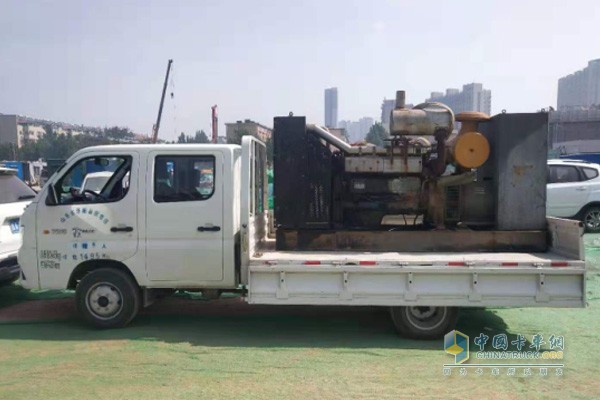 祥菱物流之星長(zhǎng)貨廂、較低車(chē)身裝卸方便