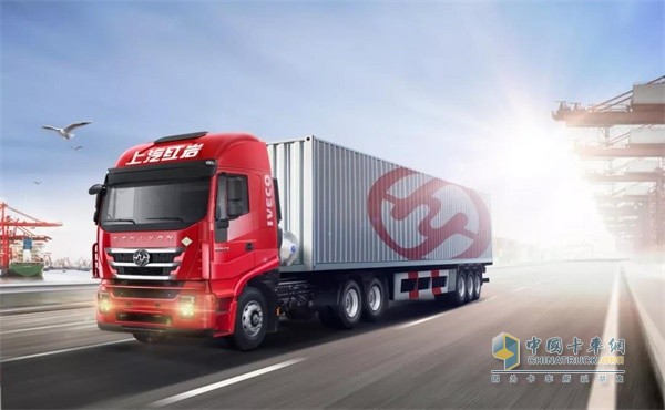紅巖國(guó)六新品杰獅C6 LNG牽引車
