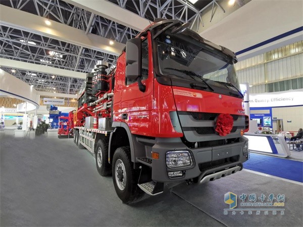 奔馳Actros5548 10x6底盤不負(fù)開采之托