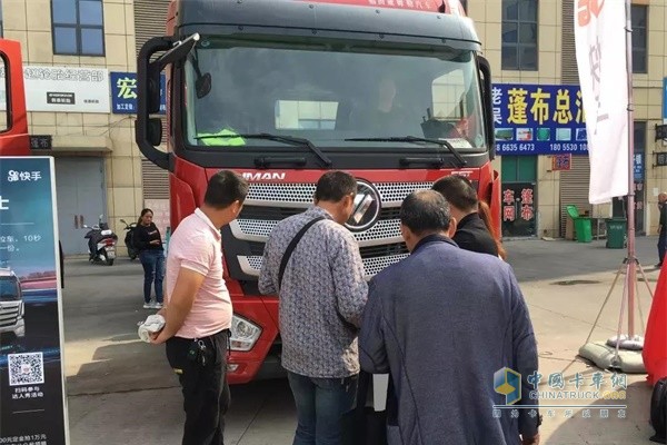 福田戴姆勒卡友看車、試車