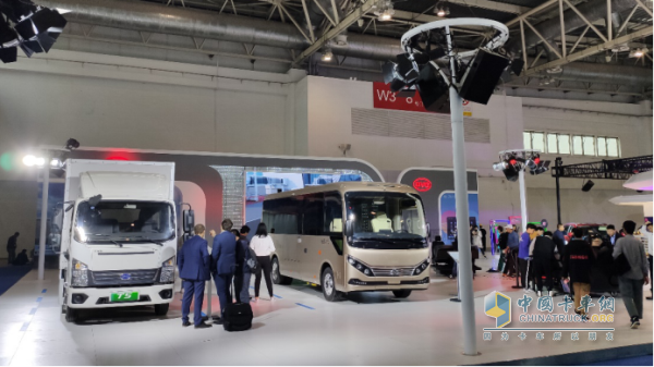 比亞迪T5A是2019世界智能網(wǎng)聯(lián)汽車大會(huì)中唯一展出的商用車