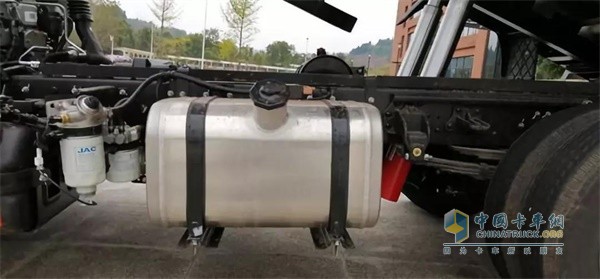 江淮D6177小軸距工程車(chē)輕量化