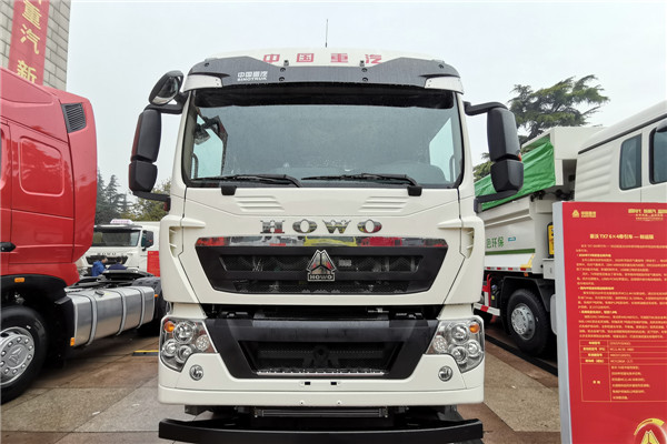 豪沃TX7 6×4牽引車(chē)