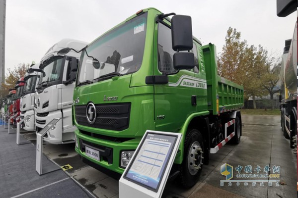 德龍L3000城市自卸車，搭載玉柴YC4E國(guó)六發(fā)動(dòng)機(jī)，最大功率160馬力，最大600N·m扭矩輸出。