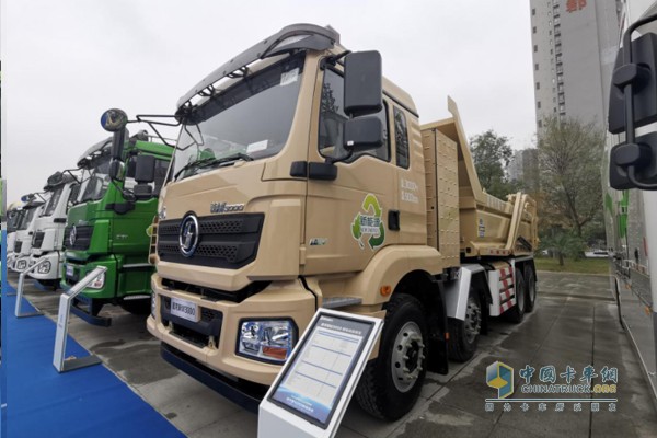 德龍新M3000純電動(dòng)渣土車