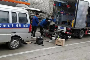 陜汽重卡極速救援移動服務(wù)車，高效保障客戶車輛暢行無憂