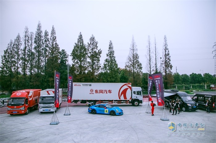 東風(fēng)輕型車后勤保障車隊(duì)用全能表現(xiàn)輕松hold住全場