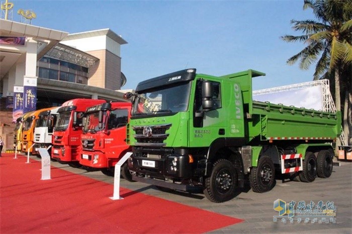 上汽紅巖工程車、牽引車細(xì)分市場(chǎng)“兩路開花”