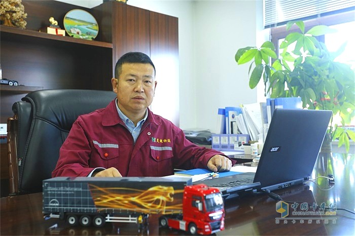 昊銳物流車管部經理趙戰(zhàn)