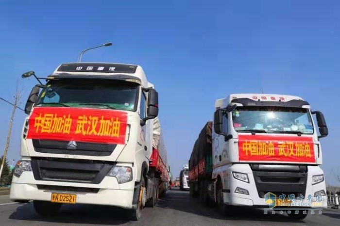 濰柴第一時間成立服務(wù)保障小組為施工車輛提供駐點保障服務(wù)