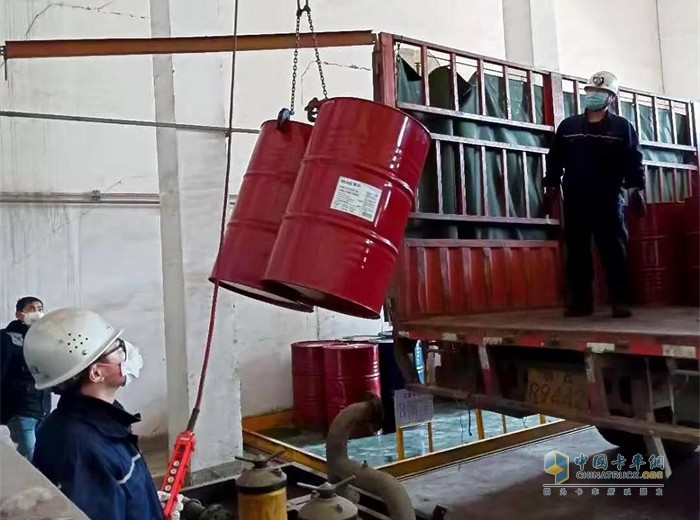 美孚潤(rùn)滑油裝車