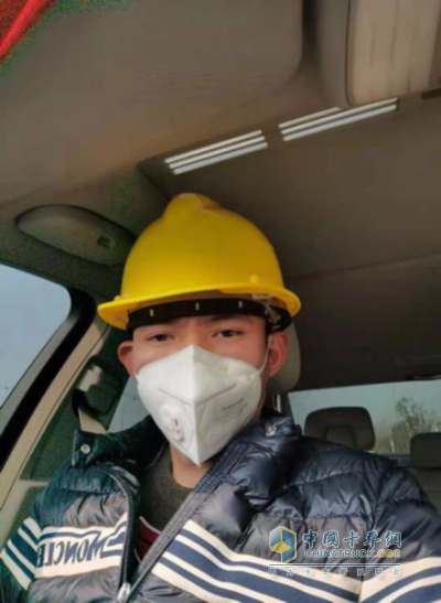上汽紅巖車隊渣土運輸隊主管梅勝能