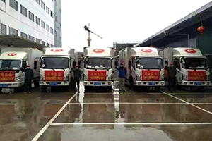 共抗疫情 時(shí)代汽車(chē)武漢經(jīng)銷(xiāo)商向醫(yī)院交付急需小卡之星醫(yī)療運(yùn)輸車(chē)！