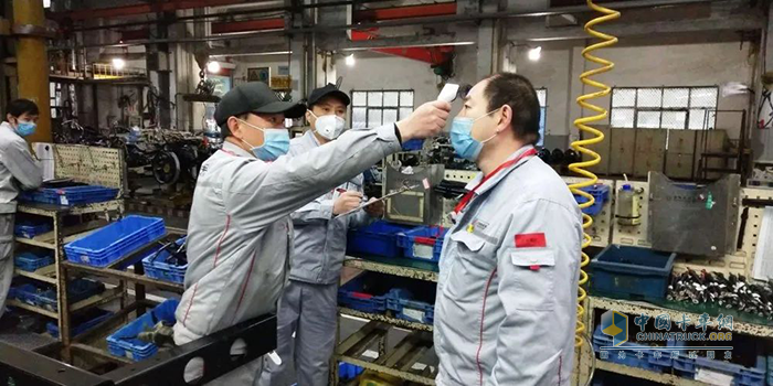 車間體溫檢測中