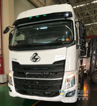 整車(chē)生產(chǎn)線上的柳汽H7