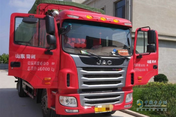 格爾發(fā)A5 4×2載貨車