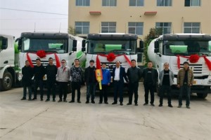 火力全開(kāi)助銷售  聯(lián)合卡車全國(guó)各地交車忙 