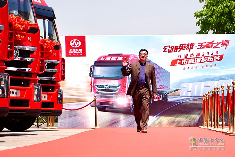 紅巖上新！紅巖杰獅2020牽引車豪輕、豪省、豪舒適