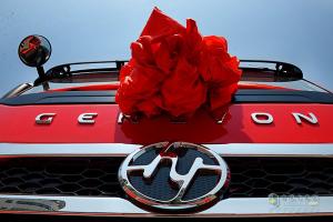 紅巖上新！紅巖杰獅2020牽引車豪輕、豪省、豪舒適