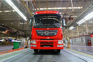 搶回來！單日805輛！東風(fēng)商用車再次刷新高產(chǎn)紀(jì)錄