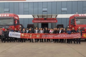 火力全開贏市場  陜汽重卡服務(wù)客戶搶交付