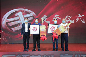 雙喜！山東迎來雙萬輛，解放國六LNG系列震撼交付！