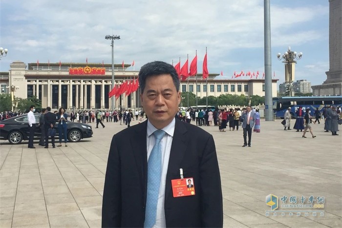 全國人大代表、華菱星馬汽車(集團)股份有限公司董事長劉漢如