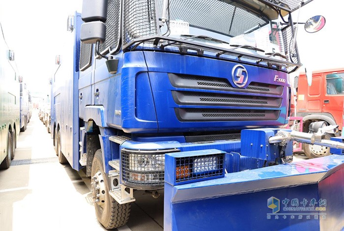 全車MAN技術的漢德輪邊減速橋，技術成熟，性能穩(wěn)定