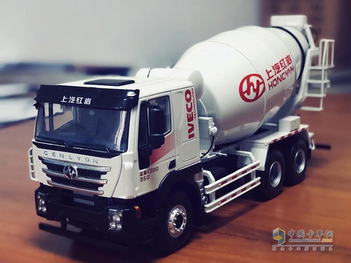 上汽紅巖定制攪拌車車模 5折特惠，限量200臺(tái)