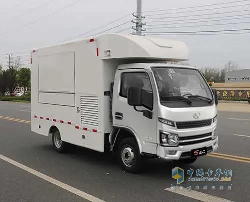 福運(yùn)S80翼開啟售貨車