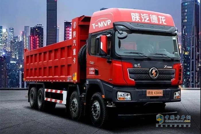 德龍X3000 8×4標(biāo)準版自卸車