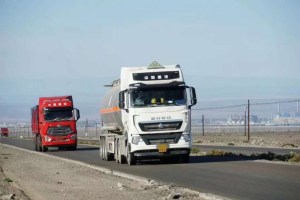 豪沃T7危險(xiǎn)品牽引車：高效進(jìn)化 安全省錢