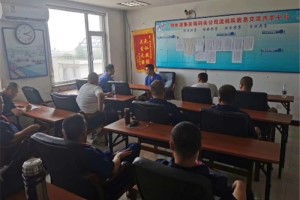 炎夏不用怕 陜汽貼心服務(wù)深入一線為卡友們送清涼啦！