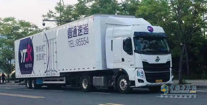 東風(fēng)柳汽乘龍又再次獲得圓通1000臺(tái)乘龍H7訂單
