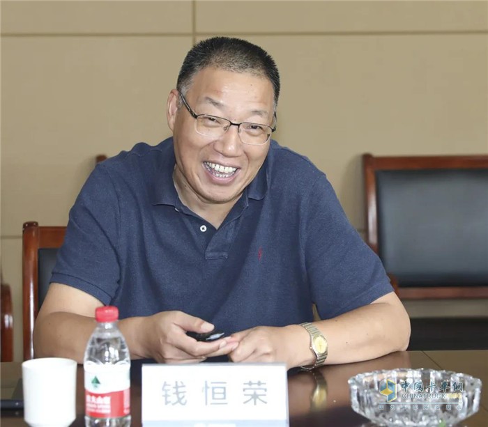 一汽解放總經(jīng)理助理、發(fā)動機(jī)事業(yè)部黨委書記、總經(jīng)理錢恒榮