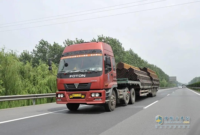 行業(yè)分散？貨車司機(jī)嚴(yán)重缺失？中國貨運(yùn)業(yè)未來怎么干？