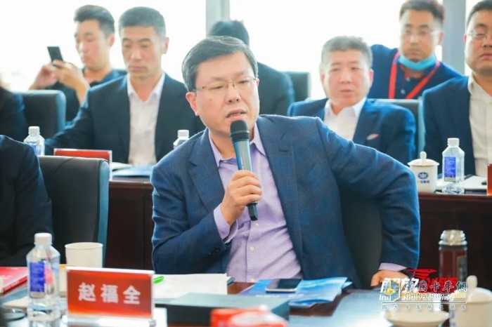 世界汽車工程師學會聯(lián)合會(FISITA)主席、清華大學汽車產(chǎn)業(yè)與技術(shù)戰(zhàn)略研究院(TASRI)院長趙福全