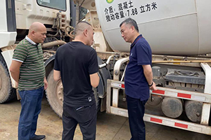 徐工重卡羅東海一行調(diào)研廣西市場