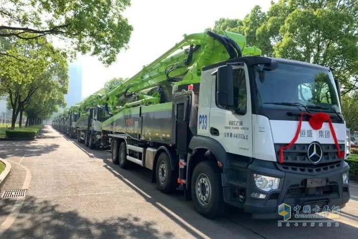 陜西恒盛集團(tuán)再次批量采購(gòu)十余臺(tái)中聯(lián)重科泵車、攪拌車