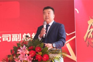 為提高市場(chǎng)占有率奠定基礎(chǔ) 大運(yùn)重卡經(jīng)銷(xiāo)商營(yíng)口遠(yuǎn)成4S店開(kāi)業(yè)