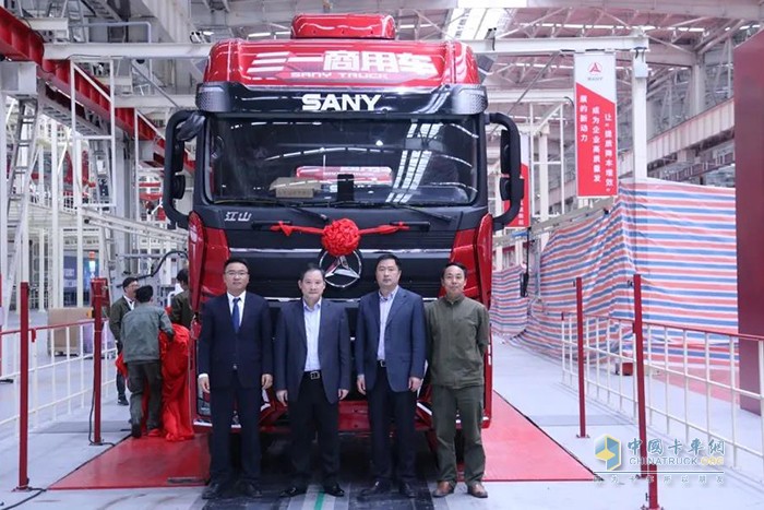 新車震撼亮相