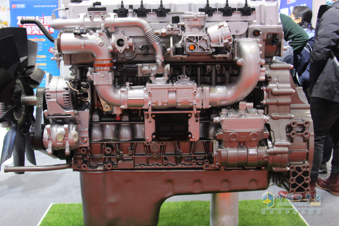 YCK11N功率覆蓋340-400馬力，最大扭矩1900牛米