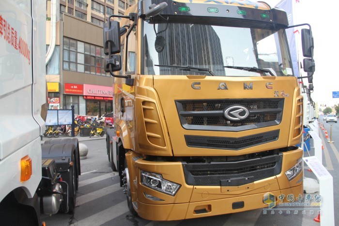 漢馬H7純電動牽引運(yùn)輸車充電版