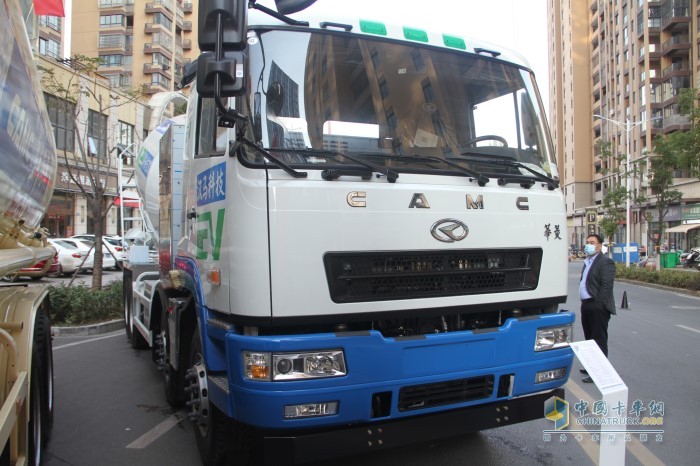 華菱純電動混凝土攪拌運(yùn)輸車