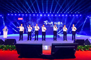 “1”次煥新、“3”連破萬、“4”連新高……東風(fēng)柳汽乘龍的2020年有點(diǎn)颯