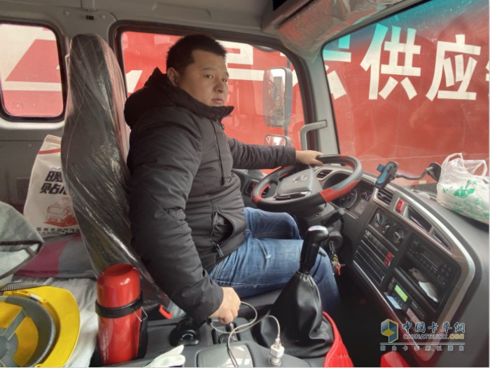 每天，顧金龍飽滿的工作狀態(tài)與歐航密不可分