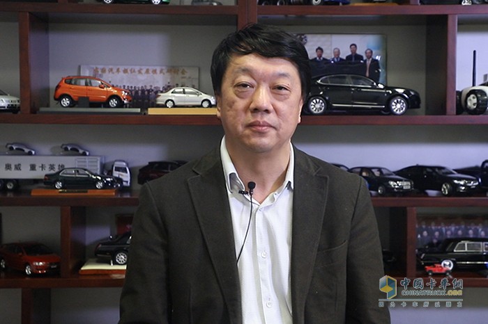 中國能源汽車傳播集團黨委副書記、副董事長、總經(jīng)理，《中國汽車報》社社長辛寧