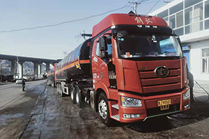 連續(xù)兩輛車(chē)都是J6P 回頭客告訴你選擇解放卡車(chē)不會(huì)錯(cuò)